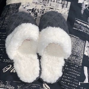 Victoria secrets slippers